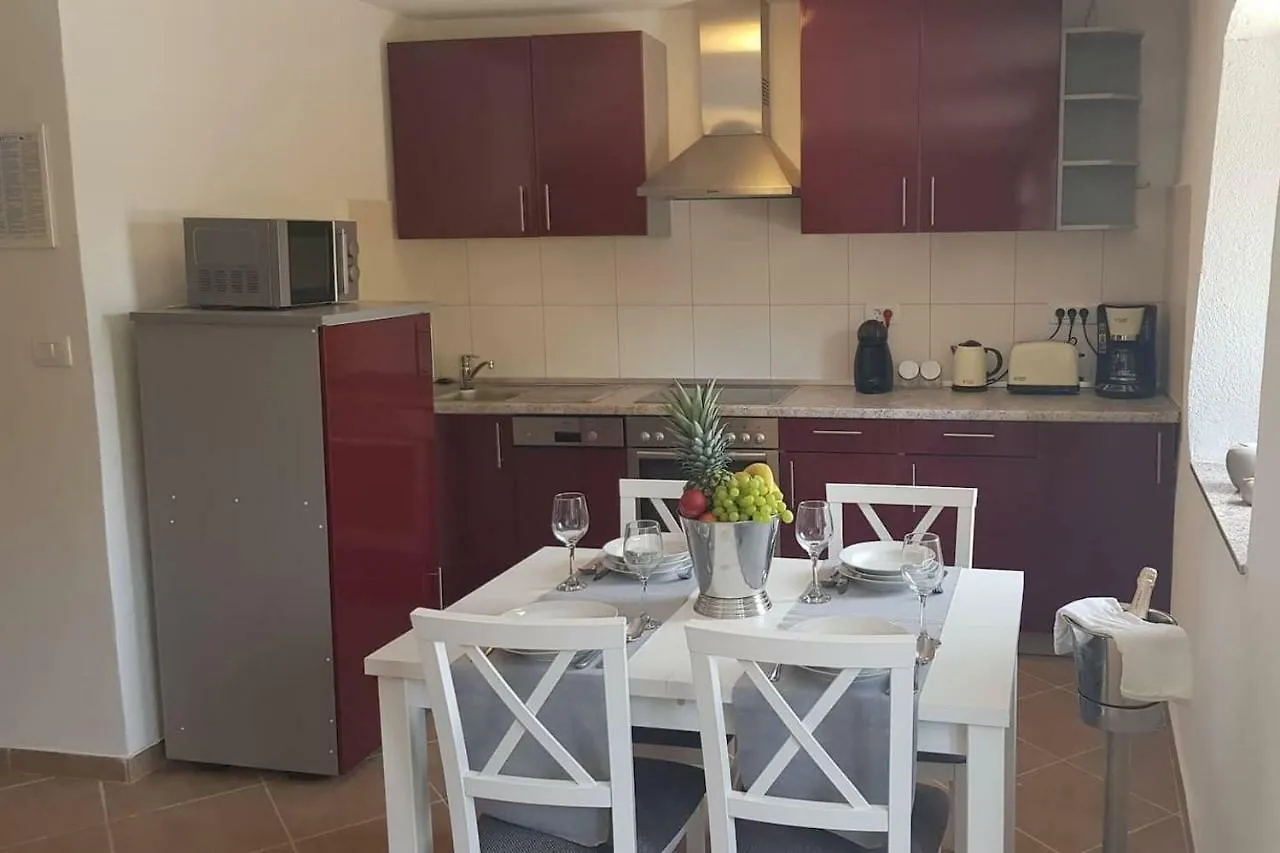 Casa Ferata - Holiday Home Vižinada